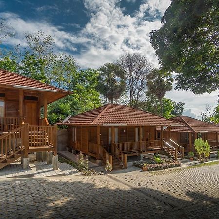 Casa Kandara Waingapu Exterior photo
